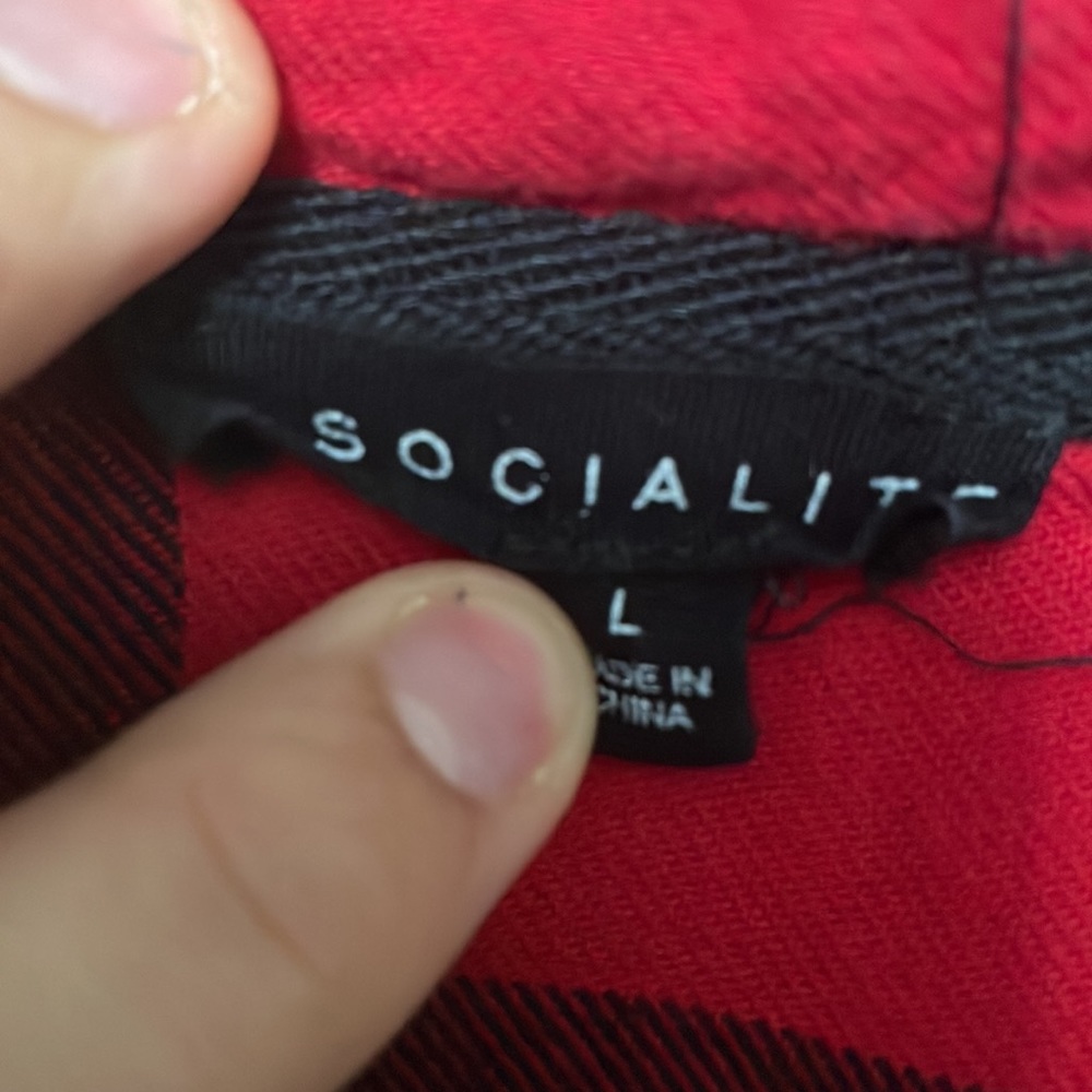 Shirt - Picture 3 of 4
